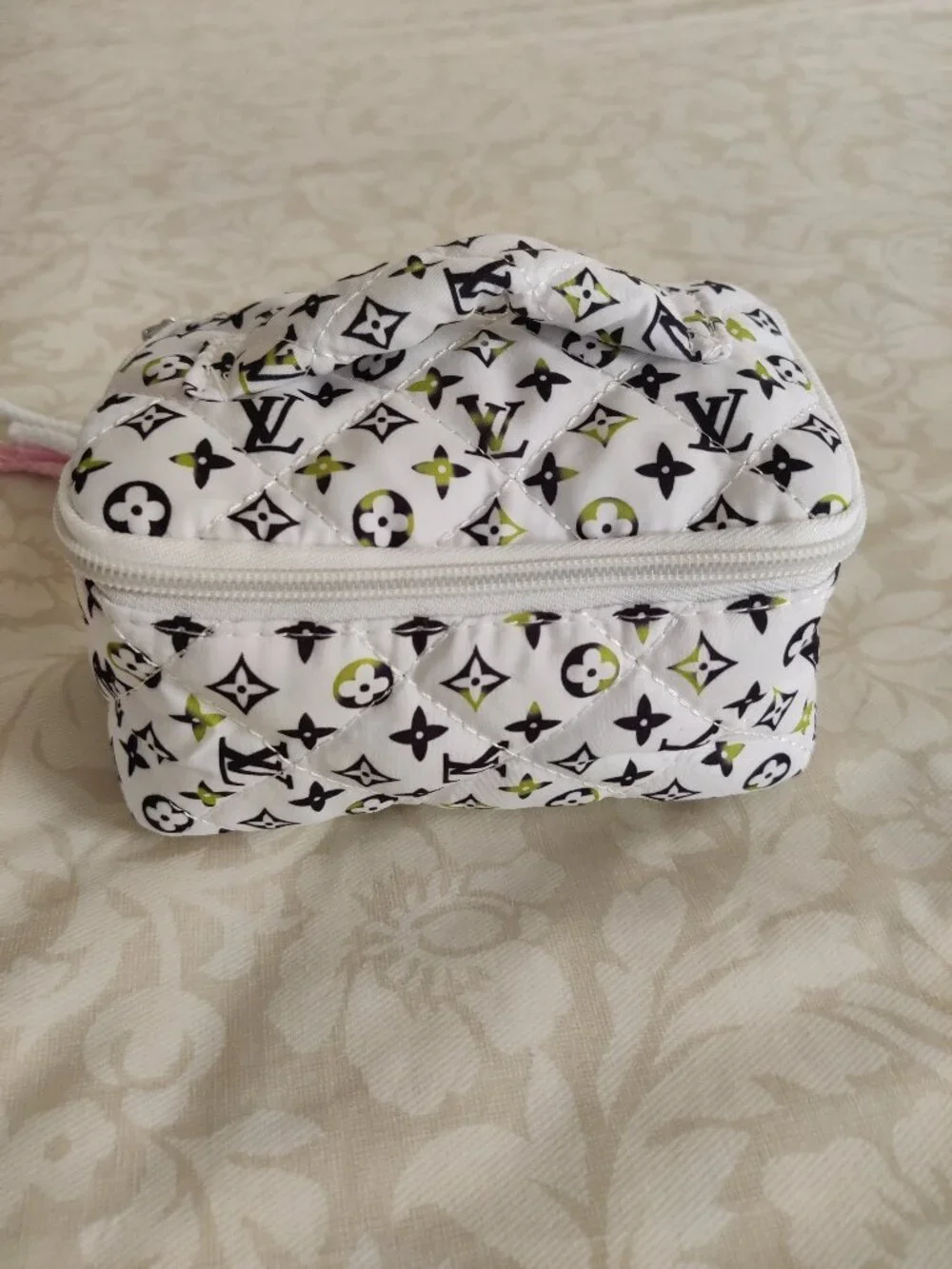 NEW Quilted Fabric Cosmetic/Makeup Train Case Travel Toiletry Bag